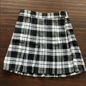 Black plaid skirt